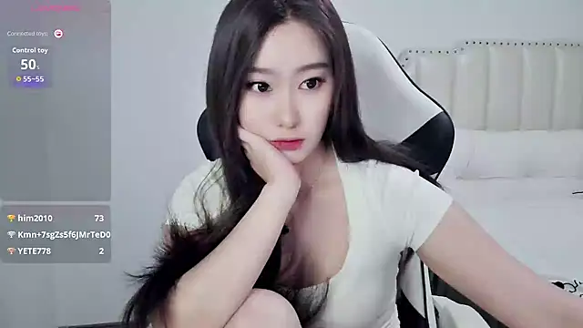 u--uKitten Live XXX-chat