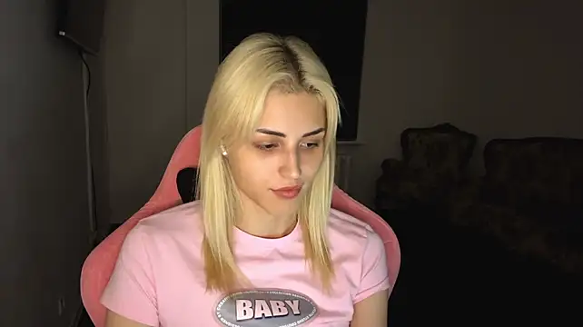neweva_ – Live XXX-chat