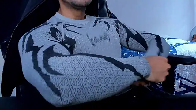 Tommy_Bred 라이브 XXX 채팅