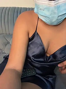 Sexyqueenameliya's Live XXX Chat