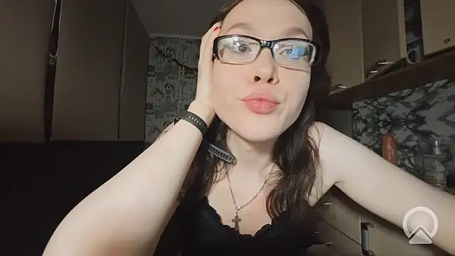 RachelSav élő XXX-chatje