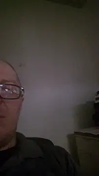 chronic_vibez's Live XXX Chat