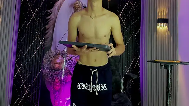 The_Boy_King_n Live XXX chat
