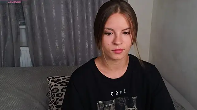 Chiaranotten Live XXX chat