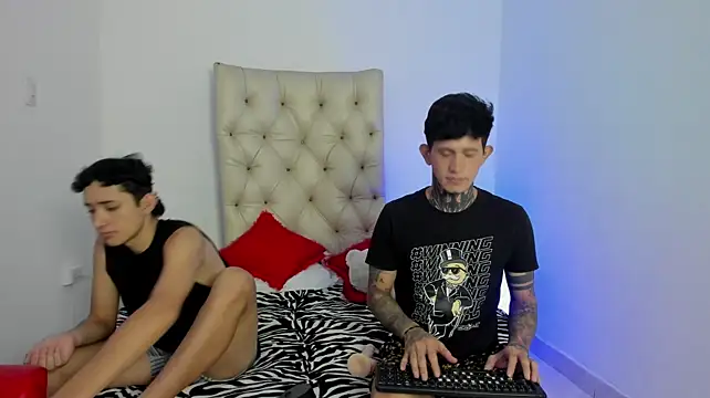 Chat XXX ao vivo de Junior_manuel26_