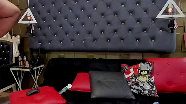 Chat +18 de AlliceJelany ao vivo