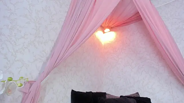 Chatroom XXX en direct de MarianaGarciaa__