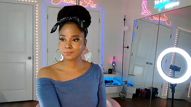 JazmineFoxx's Live XXX Chat