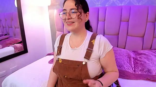 Czat XXX na żywo – Lily-Moon_