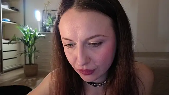 XXX chat uživo modela Satin_Sin
