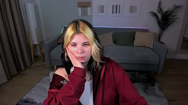 AliceSpencery XXX чат на живо