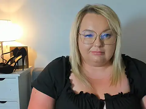 HazelDiamond Live XXX-chat