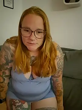 TinkTink87 Adlı Modelin Canlı XXX Sohbeti