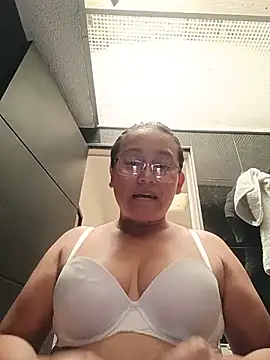 Stefanideliciousmm's Live XXX Chat