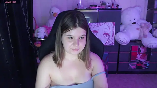 AmyVibess Chat XXX in diretta