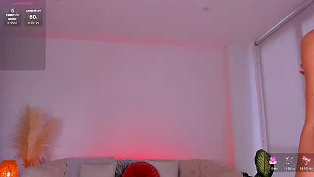 MeganScott XXX чат на живо