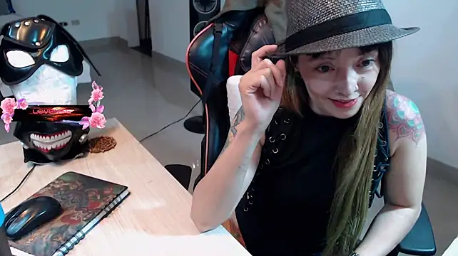 pink-2022 Chat XXX in diretta
