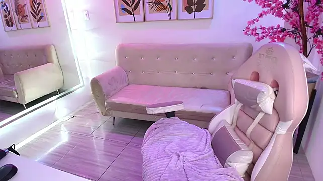 Chatroom XXX en direct de Emily_andrews