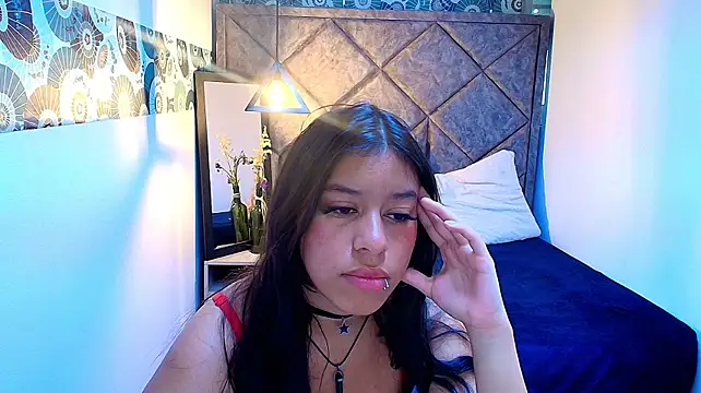 Lucy__Love_'s Live XXX Chat