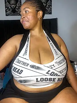 LunaCovenn's Live XXX Chat