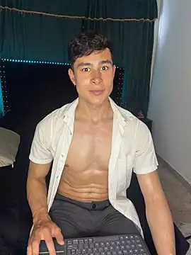 AustinJones_ XXX чат на живо