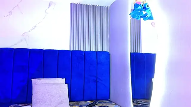 XXX chat uživo modela kiaratentation