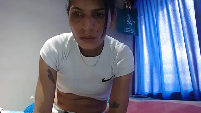 ImCrazzy Adlı Modelin Canlı XXX Sohbeti