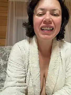 Kiramagic Adlı Modelin Canlı XXX Sohbeti