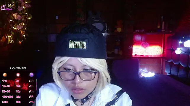 MidoriQuiinn Chat XXX in diretta