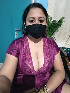 Natasha-143 Adlı Modelin Canlı XXX Sohbeti