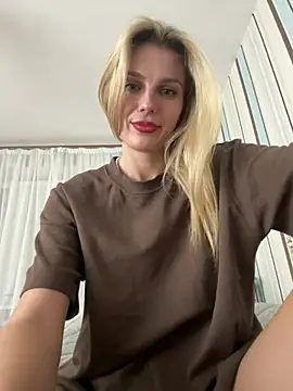 My_Hotgirl's Live XXX Chat