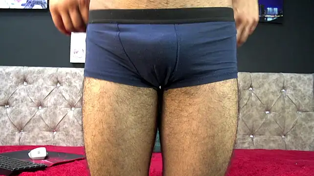 EnzoKnox's Live XXX Chat