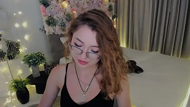 Živý XXX chat SereneFlame