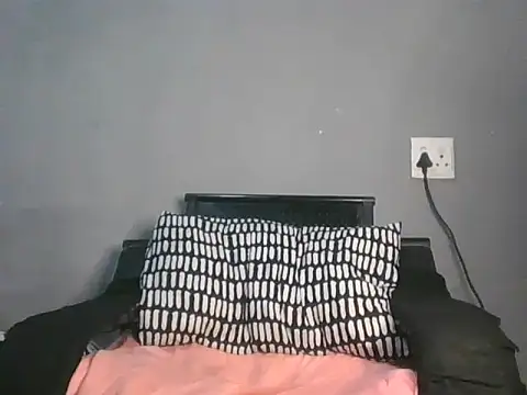 RoaringQueenX Live XXX-chat