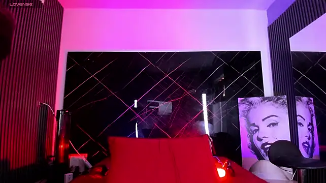 Chat XXX ao vivo de Adrian_Wolf