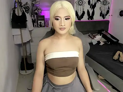 Czat XXX na żywo – tstrisha_talks