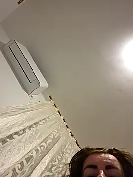 Adivaaa 라이브 XXX 채팅