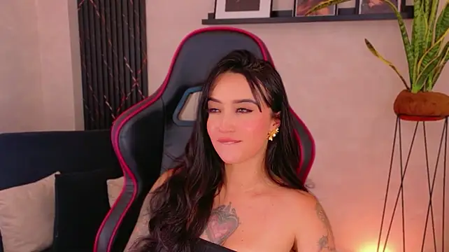 Živý XXX chat EmmyEvans1