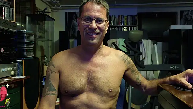 bobyy374's Live XXX Chat