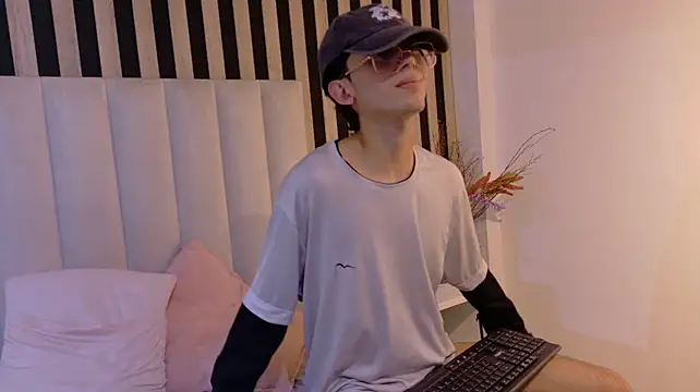 Twink_Sebas7 Show Webcam