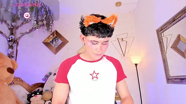HungLatinoFemboy Pertunjukan Webcam