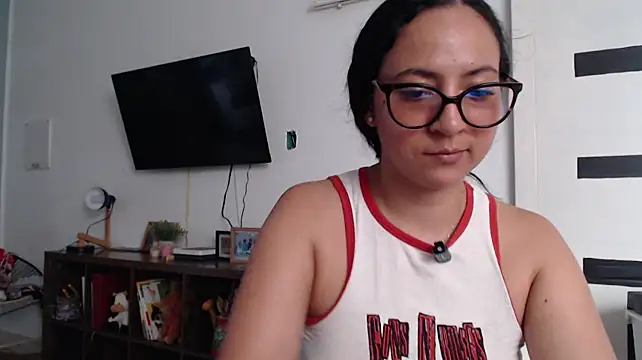 mariamulata XXX чат на живо
