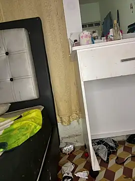 AmbarFoxx_'s Live XXX Chat
