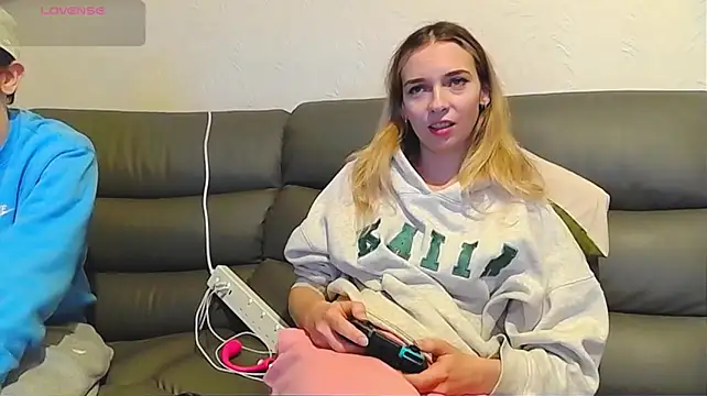 BlueandJen Live XXX-chat