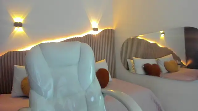 Iris8__ Live XXX-chat