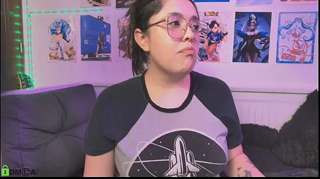 snowblack_'s Live XXX Chat