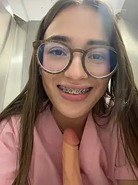Sweet_Milaa1 Chat XXX in diretta