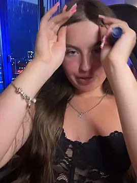 MissMiaSin's Live XXX Chat