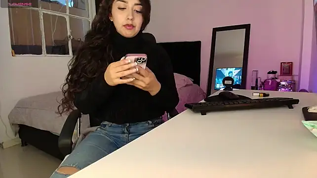 Estefany777 – Naživo XXX chat