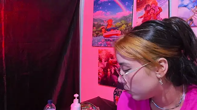 Czat XXX na żywo – teffy_lee
